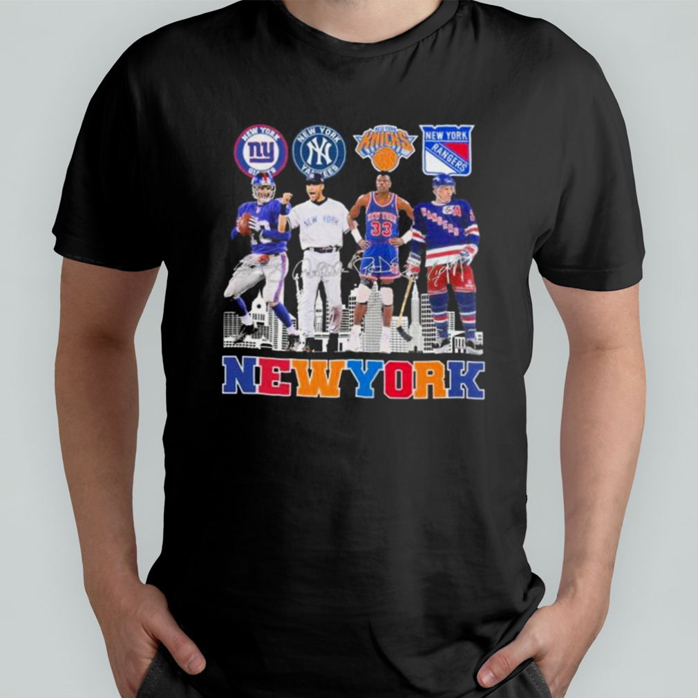 New York Giants New York Yankees New York Knicks New York Rangers City  Signature T-shirt