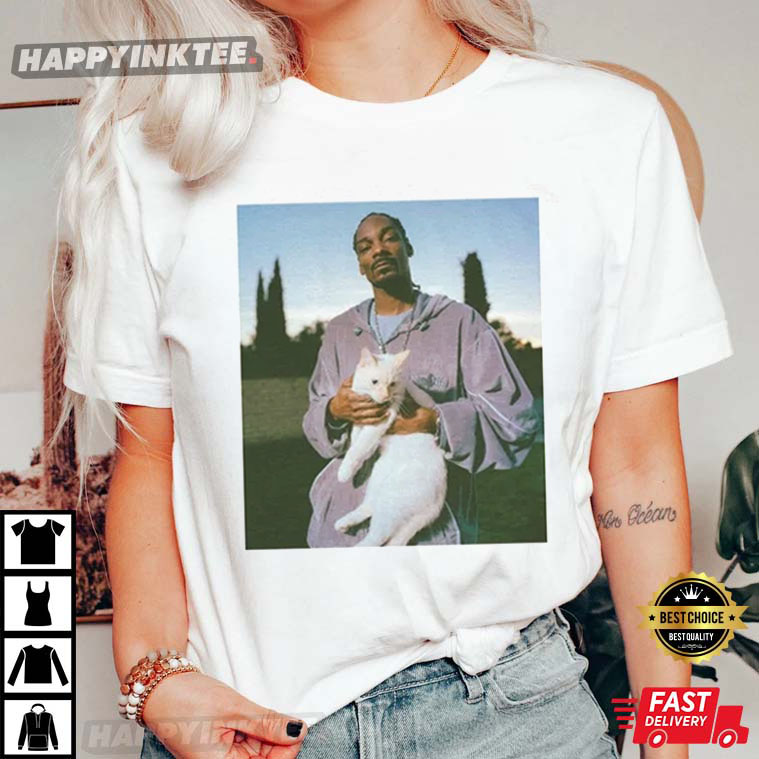 Snoop Dogg With Cat Best T-Shirt