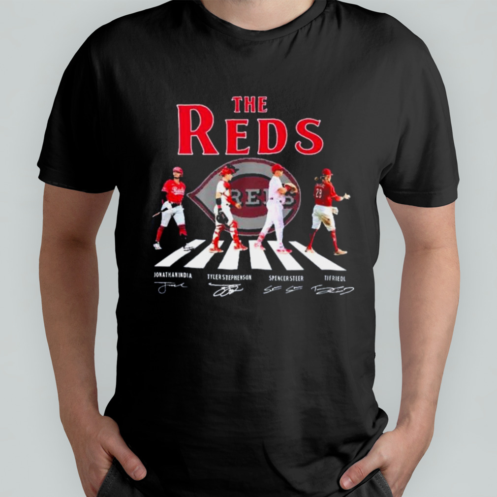 The Cincinnati Reds Abbey Road The Beatles Signatures t-shirt