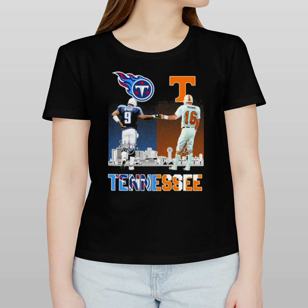 Official tennessee steve mcnair and peyton manning Titans and volunteers  signatures T-shirts, hoodie, tank top, sweater and long sleeve t-shirt