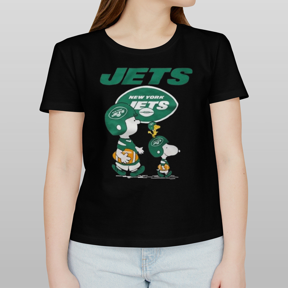 New York Jets Snoopy and Charlie Brown with Woodstock cartoon T