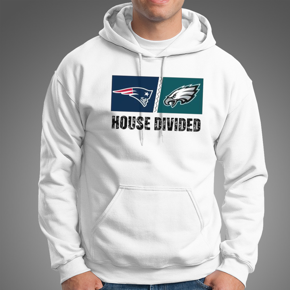 New England Patriots Vs Philadelphia Eagles House Divided Shirt - Peanutstee