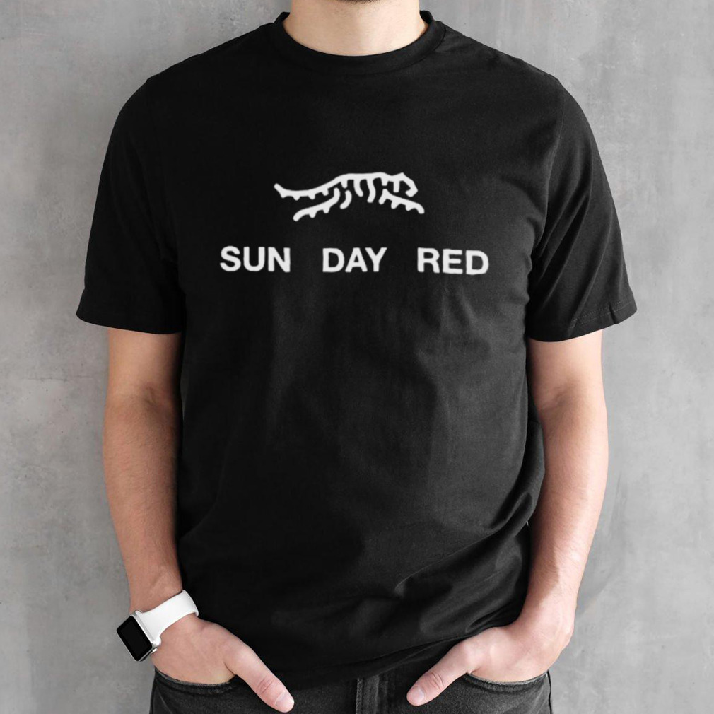 Tiger Woods Sun Day Red Shirt