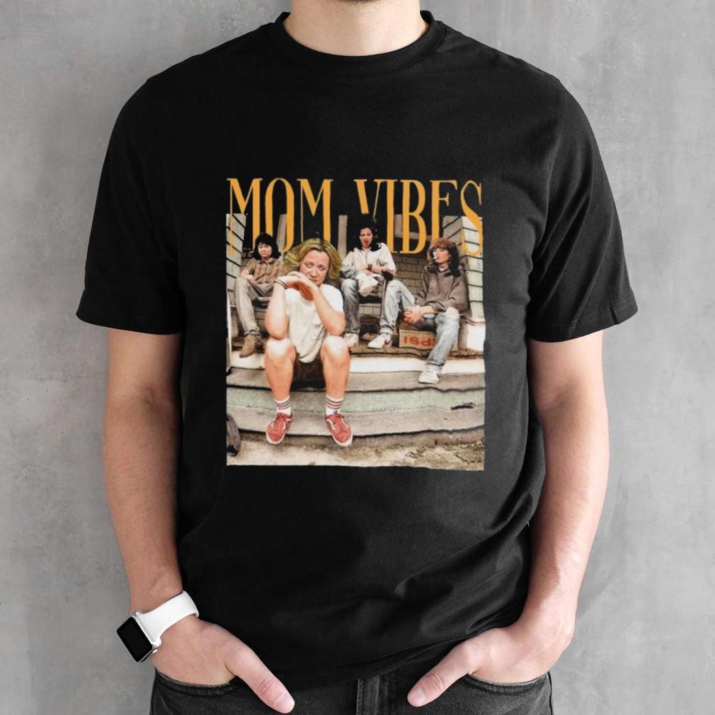 Vintage Mom Vibes Shirt