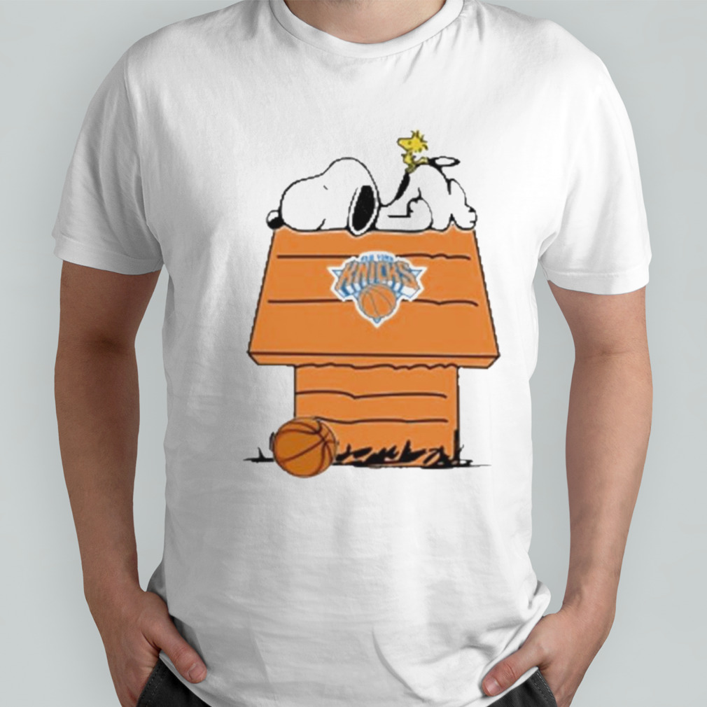 New York Knicks Nba Basketball Snoopy Woodstock House 2024 T-shirt