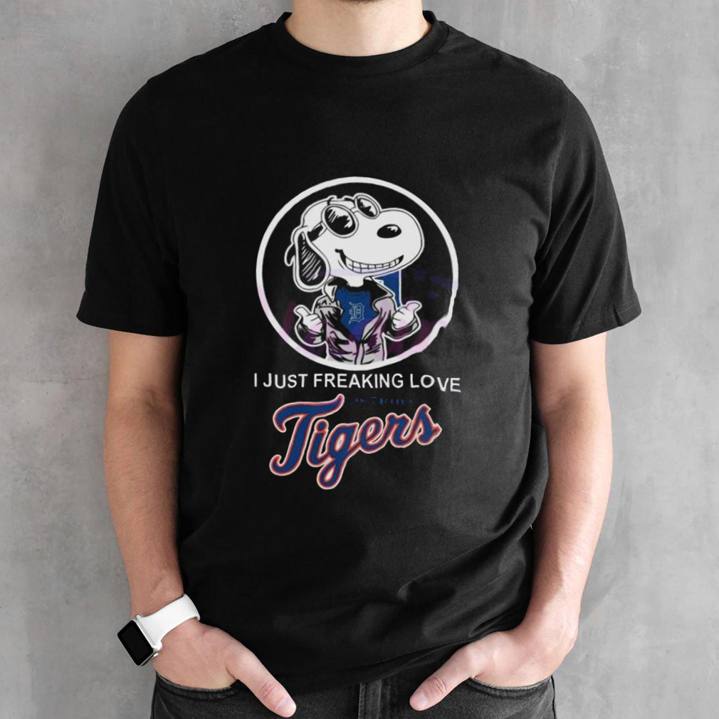 Snoopy I Just Freaking Love Detroit Tigers Baseball Shirt