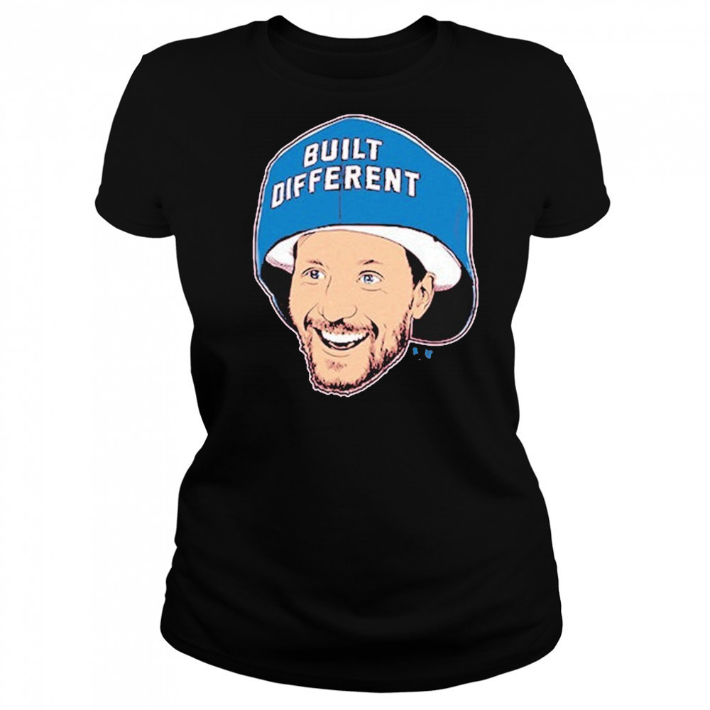 Gabriel Landeskog Built Different T-Shirt Women's T-shirt