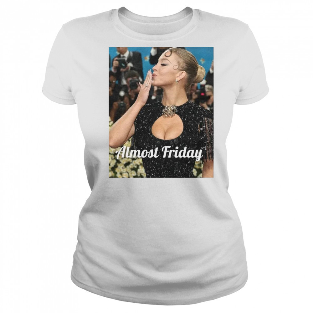 Almost Friday Sweeney Met Gala Shirt Women's T-shirt