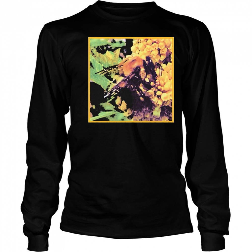 Broncho Natural Pleasure Bee T-shirt Long Sleeved