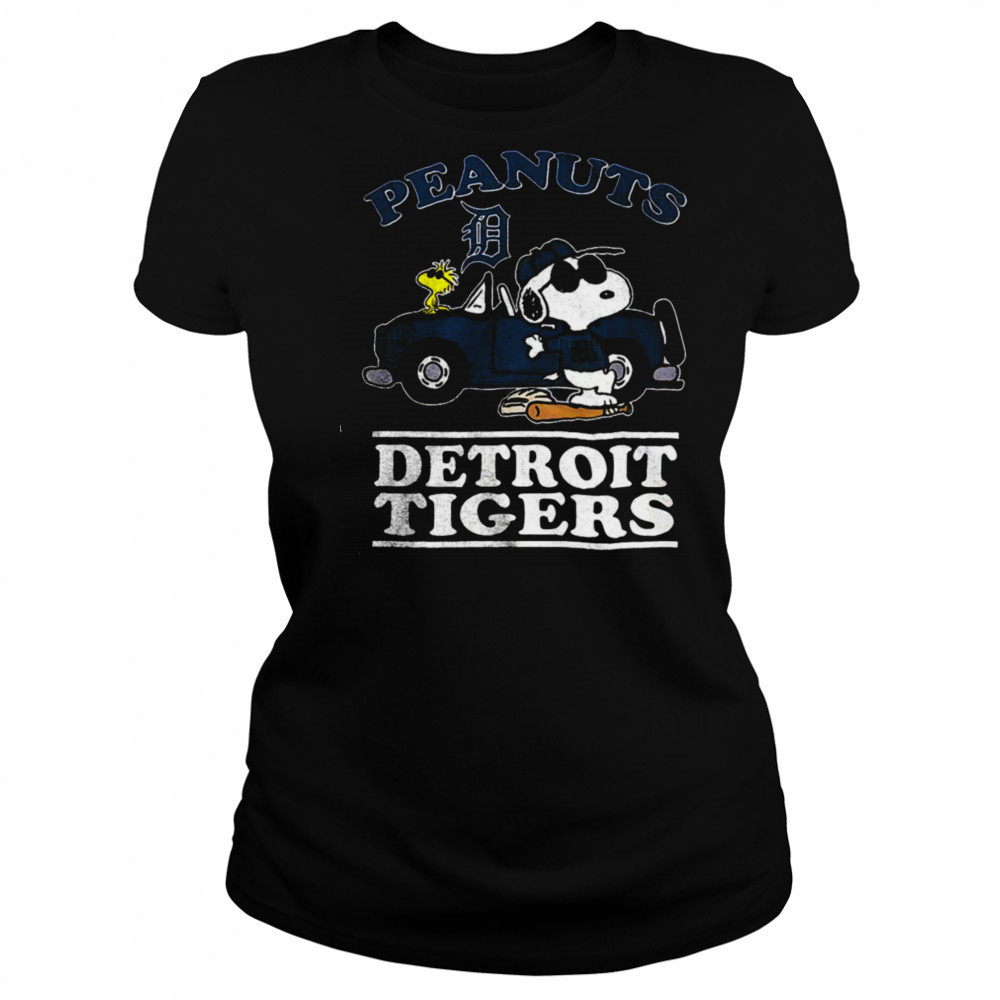Detroit Tigers Peanuts Snoopy driving car shirt Women's T-shirt