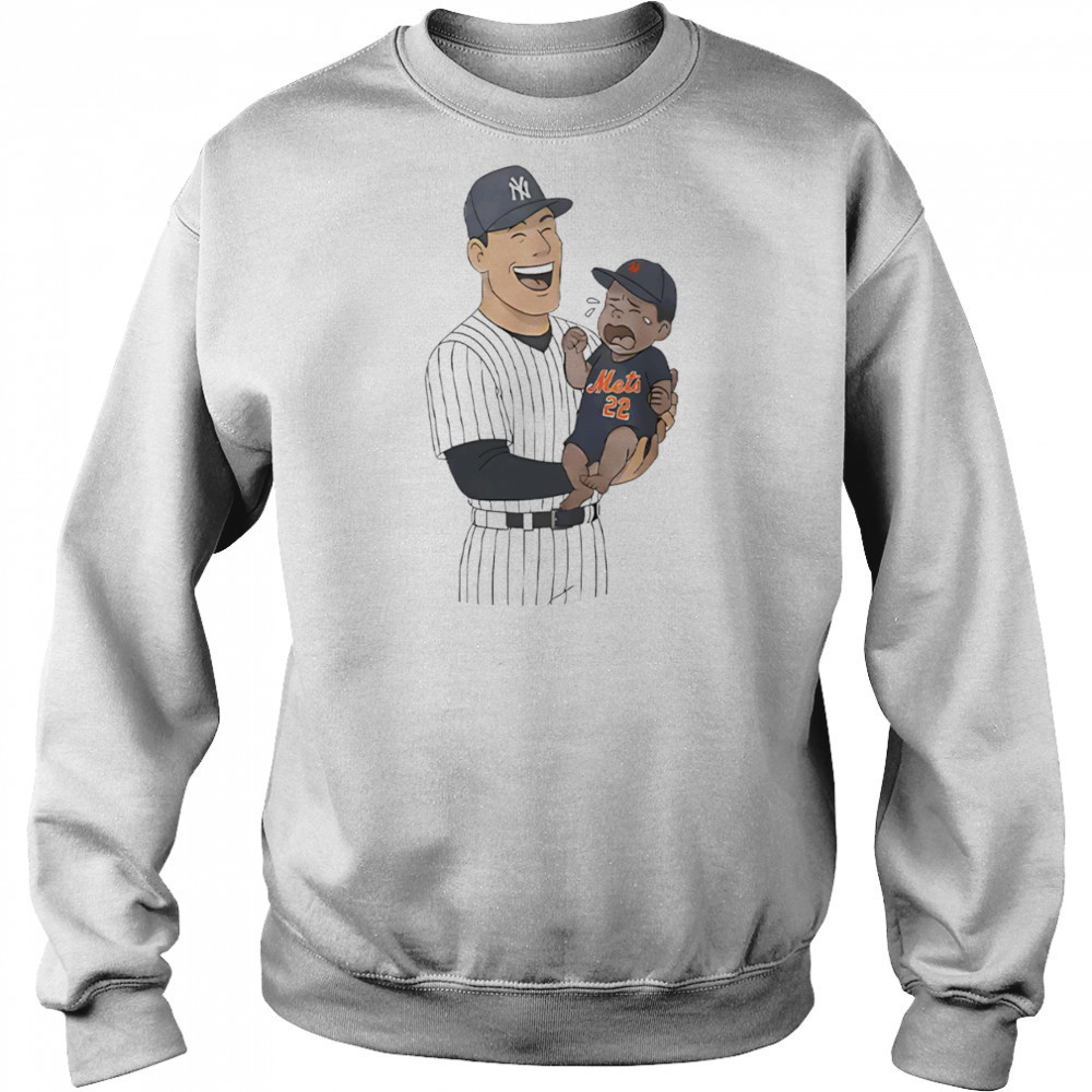 Yankees holding crying Mets baby shirt Sweatshirt