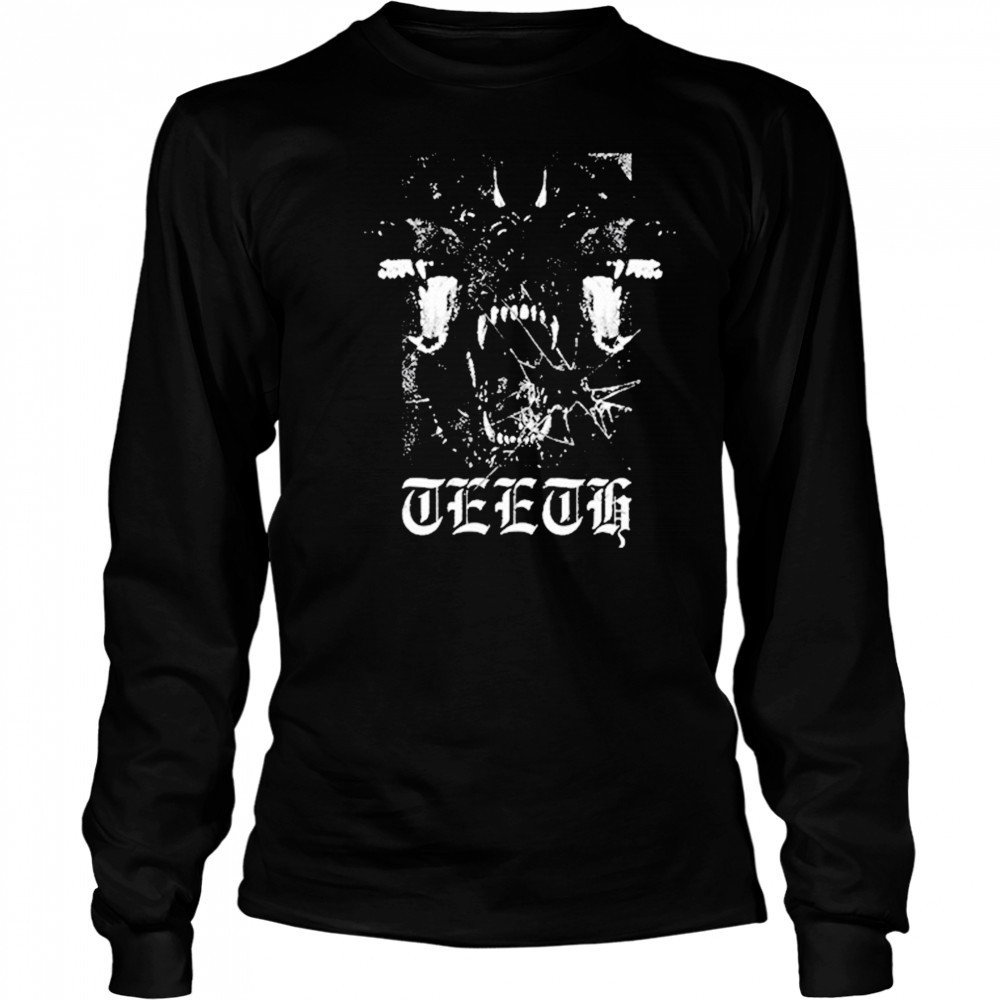Teeth Dog T-shirt Long Sleeved