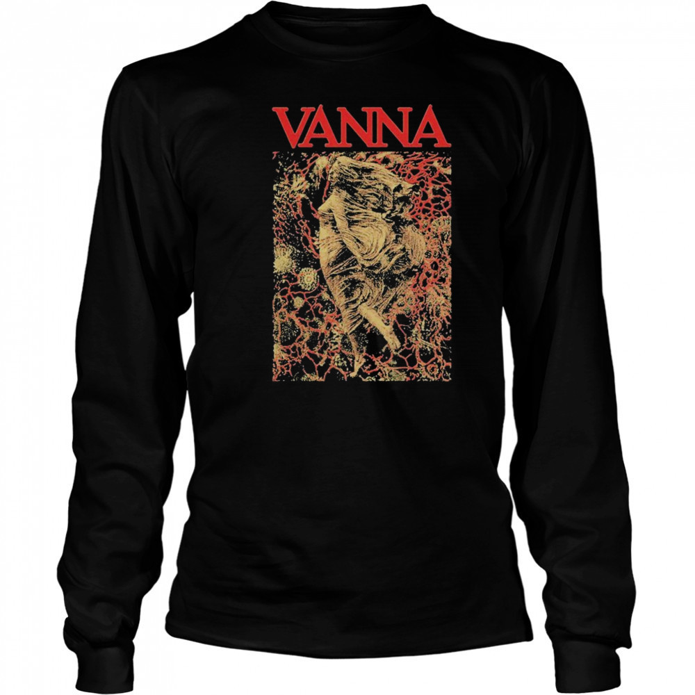 Vanna Veiled Woman T-shirt Long Sleeved