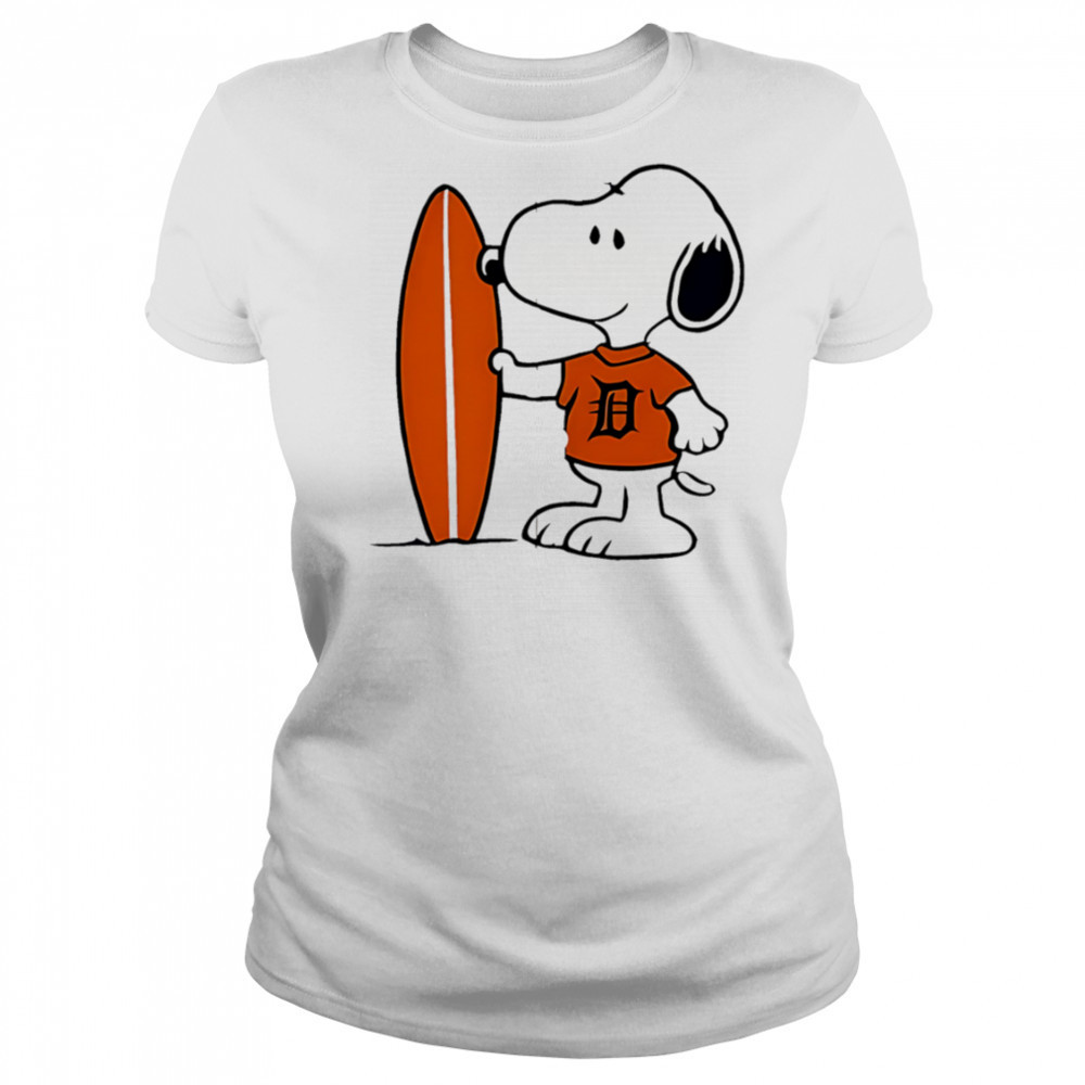Detroit Tigers Snoopy Surfing shirt Women's T-shirt