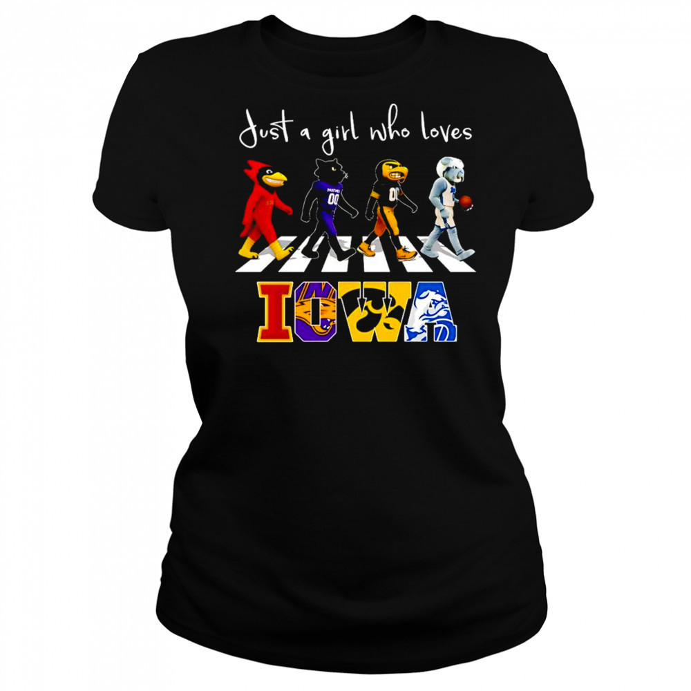 Just a girl who loves Iowa sports mascot shirt Women's T-shirt
