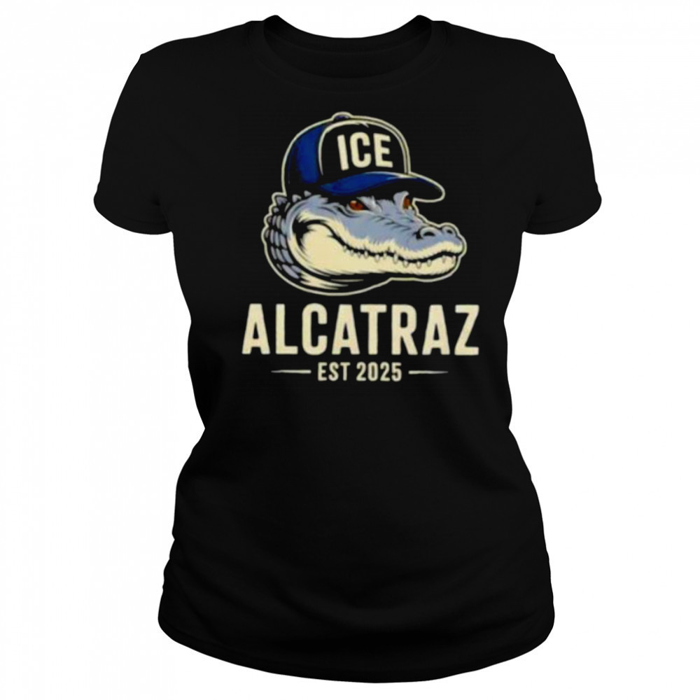 Alligator Alcatraz Ice Trump est 2025 shirt Women's T-shirt