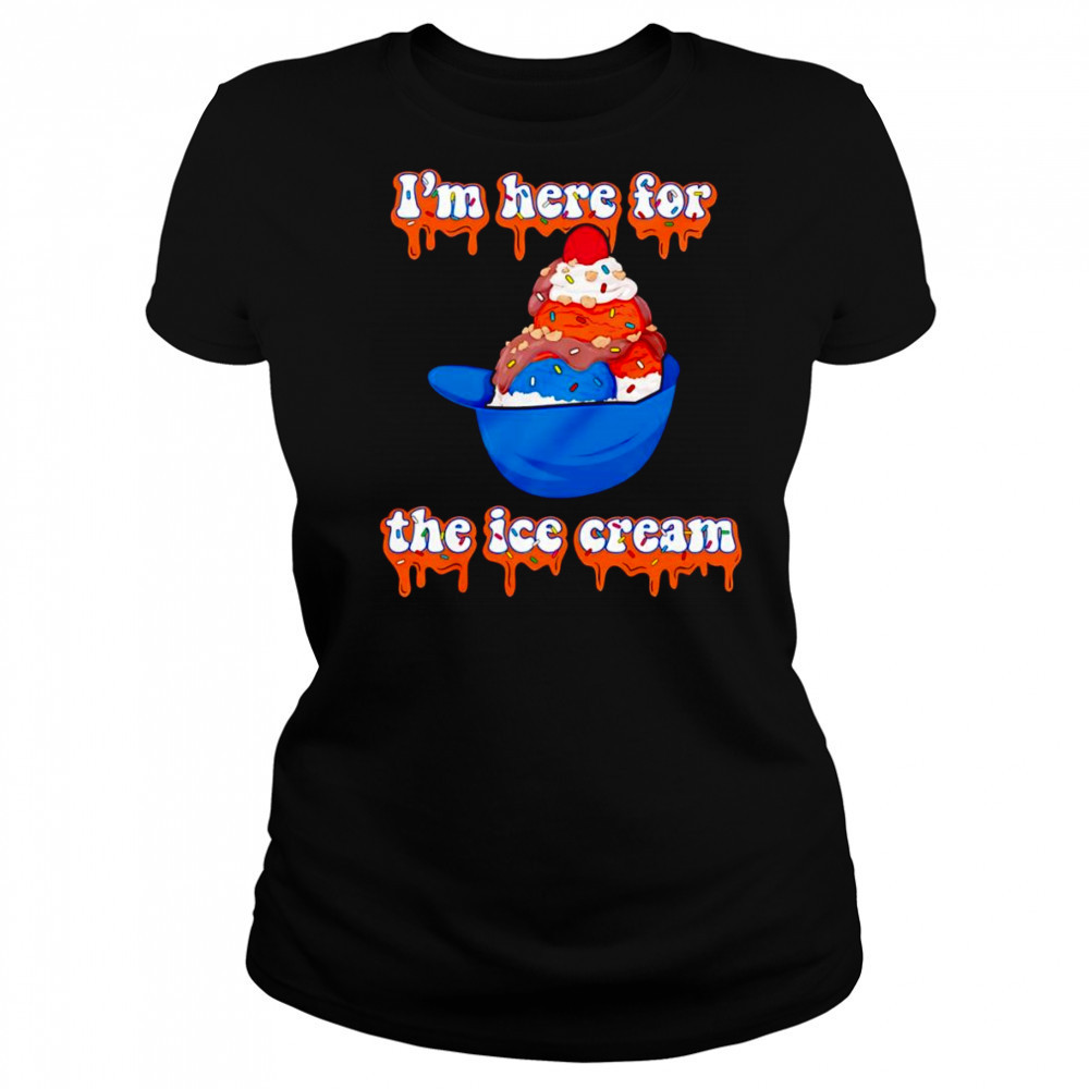 I’m here for the ice cream helmet shirt Women's T-shirt