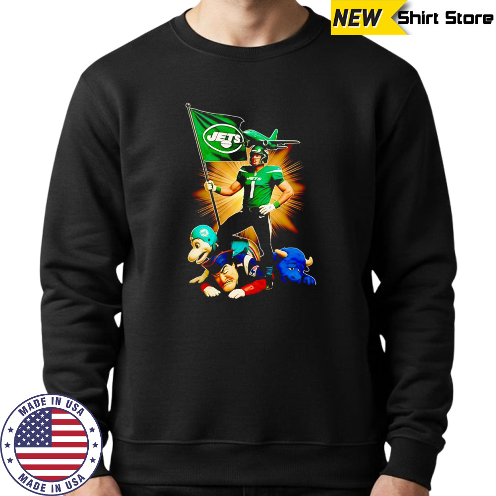New York Jets mascot standing with flag shirt Sweatshirt