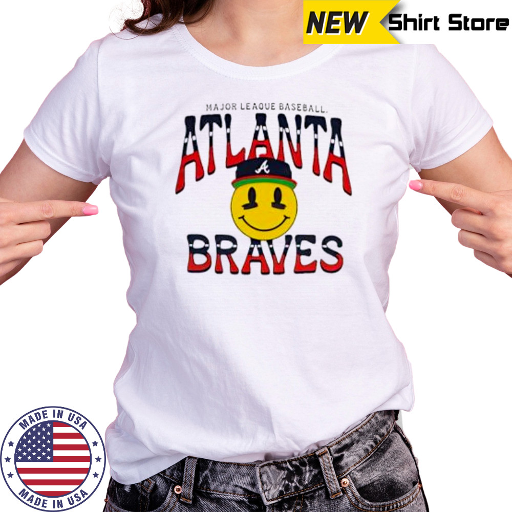 Atlanta Braves smle art shirt Women's T-shirt