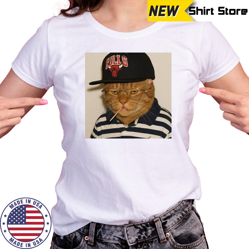 Numanuk Cat With Bulls Hat T-Shirt Women's T-shirt