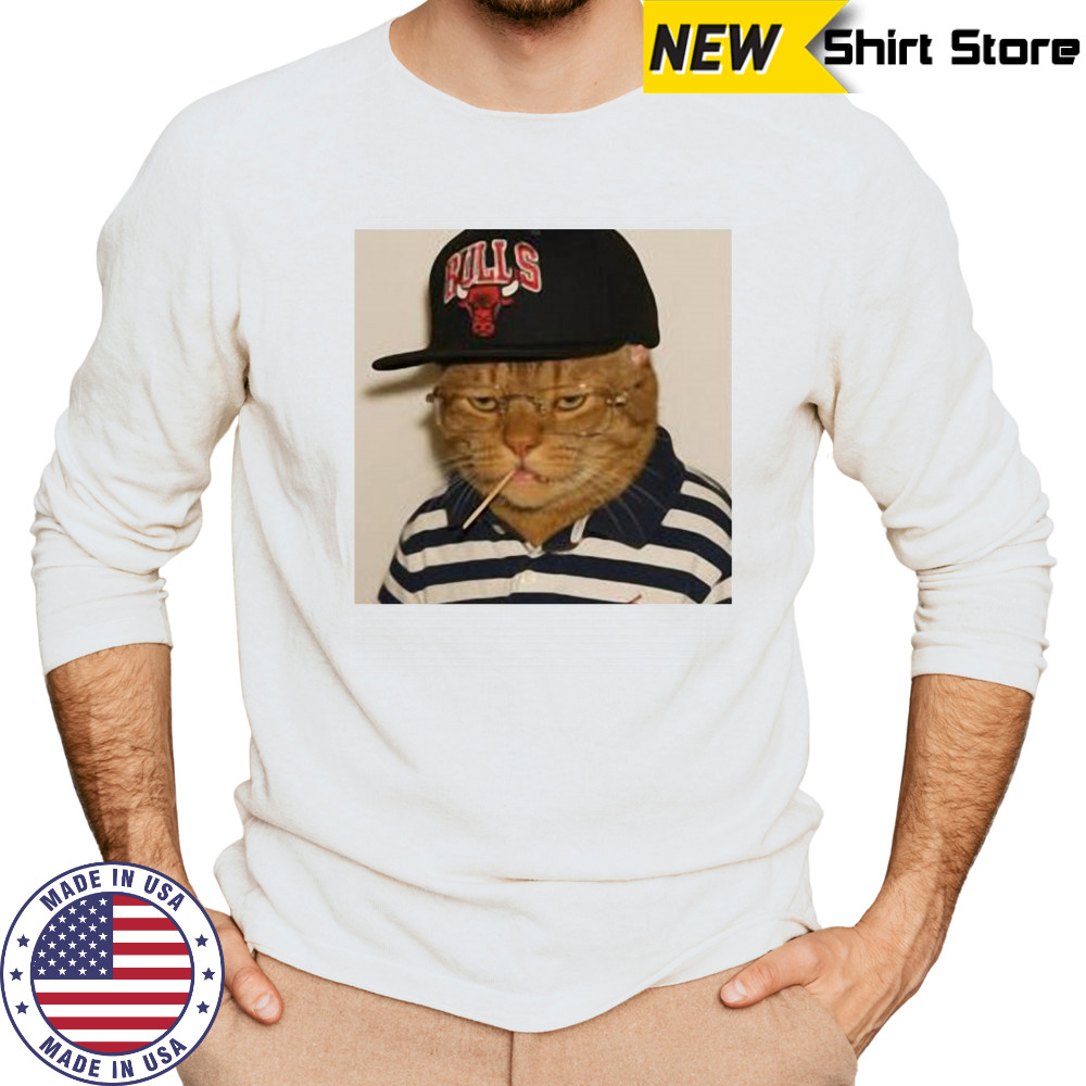 Numanuk Cat With Bulls Hat T-Shirt Long Sleeved