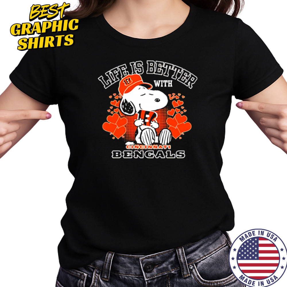Snoopy Life Is Better With Cincinnati Bengals shirt Women's T-shirt