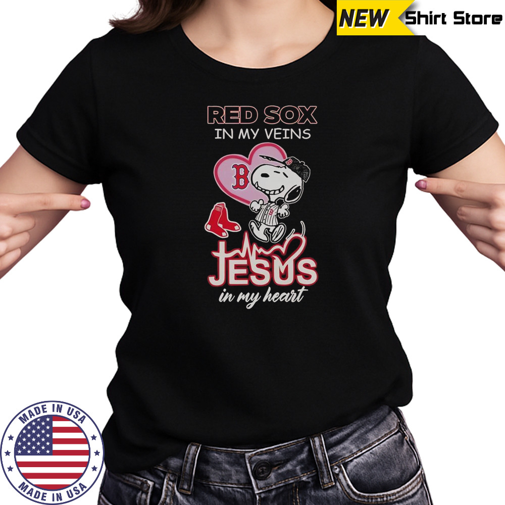 Snoopy Boston Red Sox In My Veins Jesus In My Heart T-Shirt Women's T-shirt