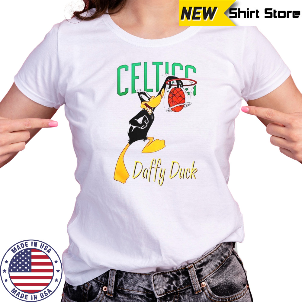 Boston Celtics Daffy Duck Dunk T-Shirt Women's T-shirt