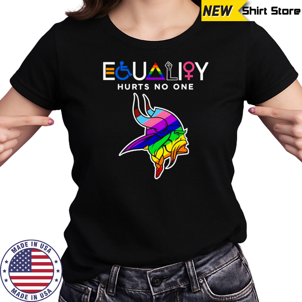 Equality hurts no one Minnesota Vikings shirt Women's T-shirt