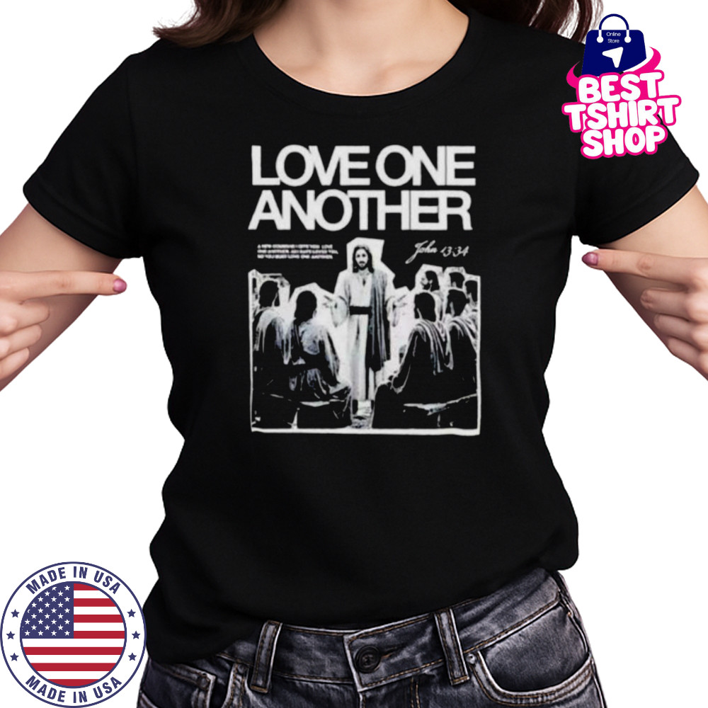 Love One Another Jesus vintage shirt Women's T-shirt