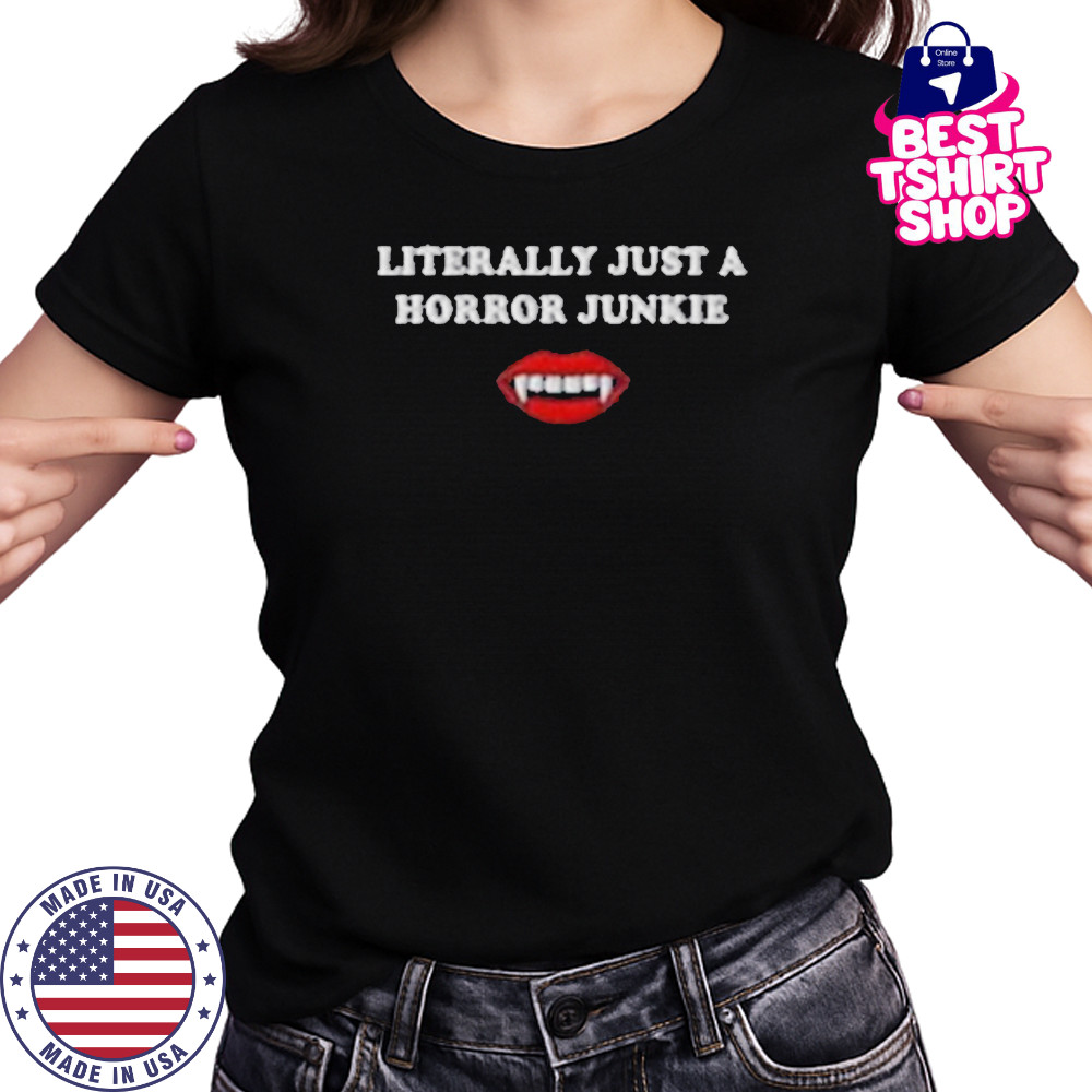 MWMH Horror junkie T-Shirt Women's T-shirt