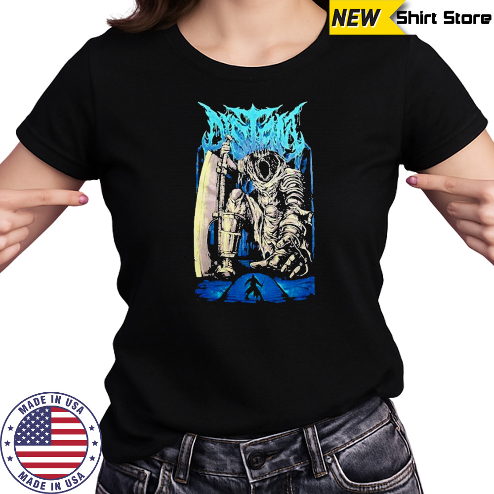 Distant The Giant T-Shirt Women's T-shirt