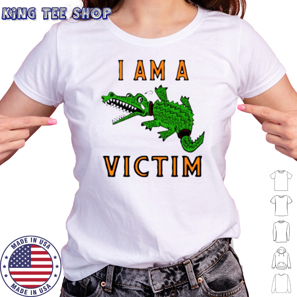 I am a victim crocodile shirt Women's T-shirt
