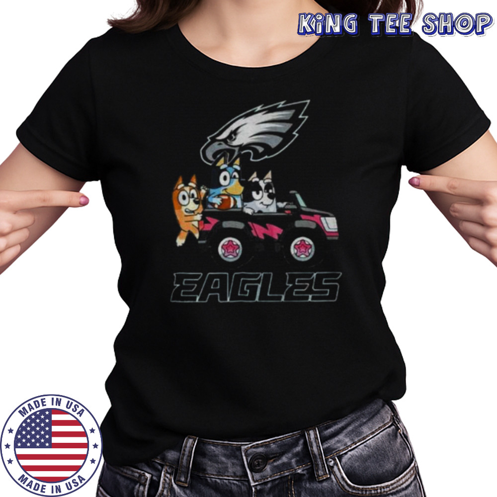 Bluey and Philadelphia Eagles driving a car funny shirt Women's T-shirt