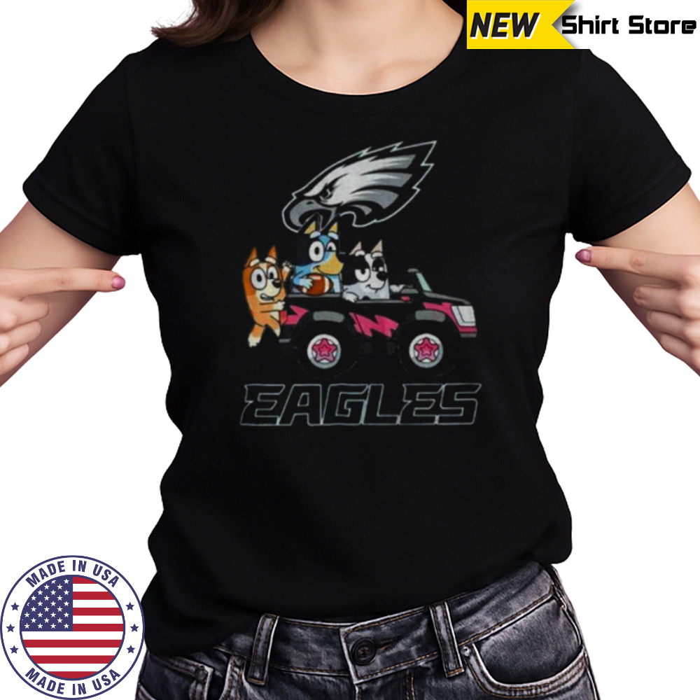 Bluey and Philadelphia Eagles driving a car funny shirt Women's T-shirt