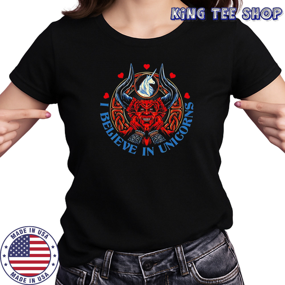 The Lord of Darkness Legend I believe in unicorns shirt Women's T-shirt