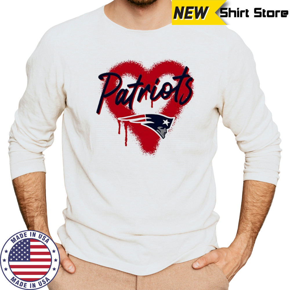 New England Patriots Natural Spray Heart Boxy paint shirt Long Sleeved