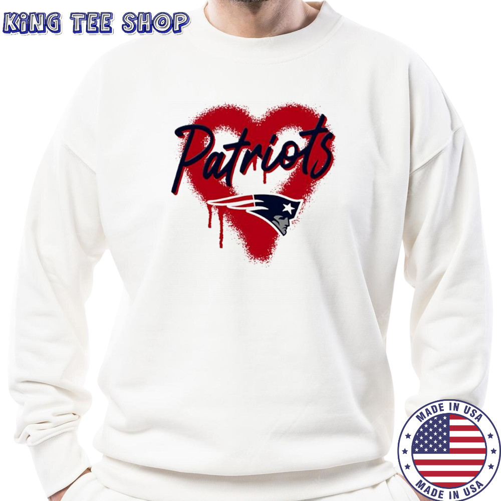New England Patriots Natural Spray Heart Boxy paint shirt Sweatshirt