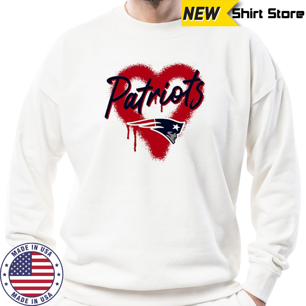 New England Patriots Natural Spray Heart Boxy paint shirt Sweatshirt