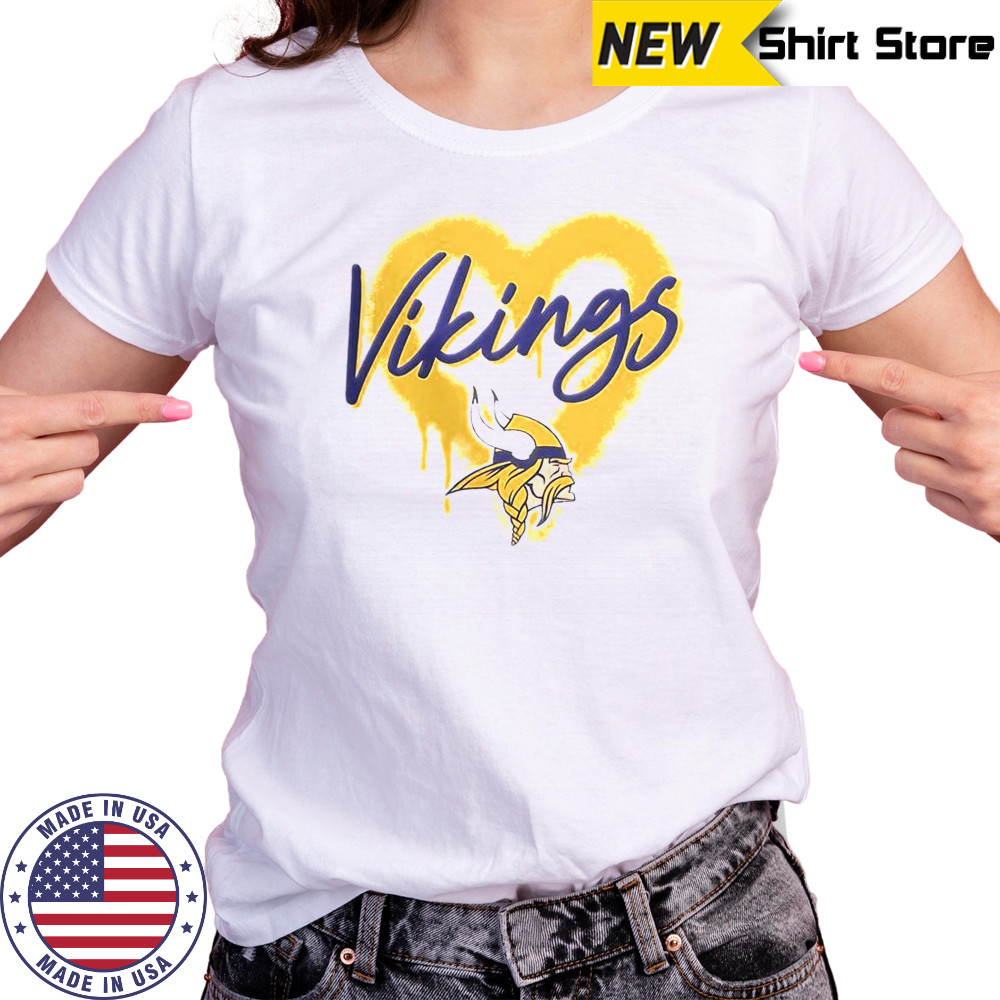 Minnesota Vikings Football Spray Heart T-Shirt Women's T-shirt
